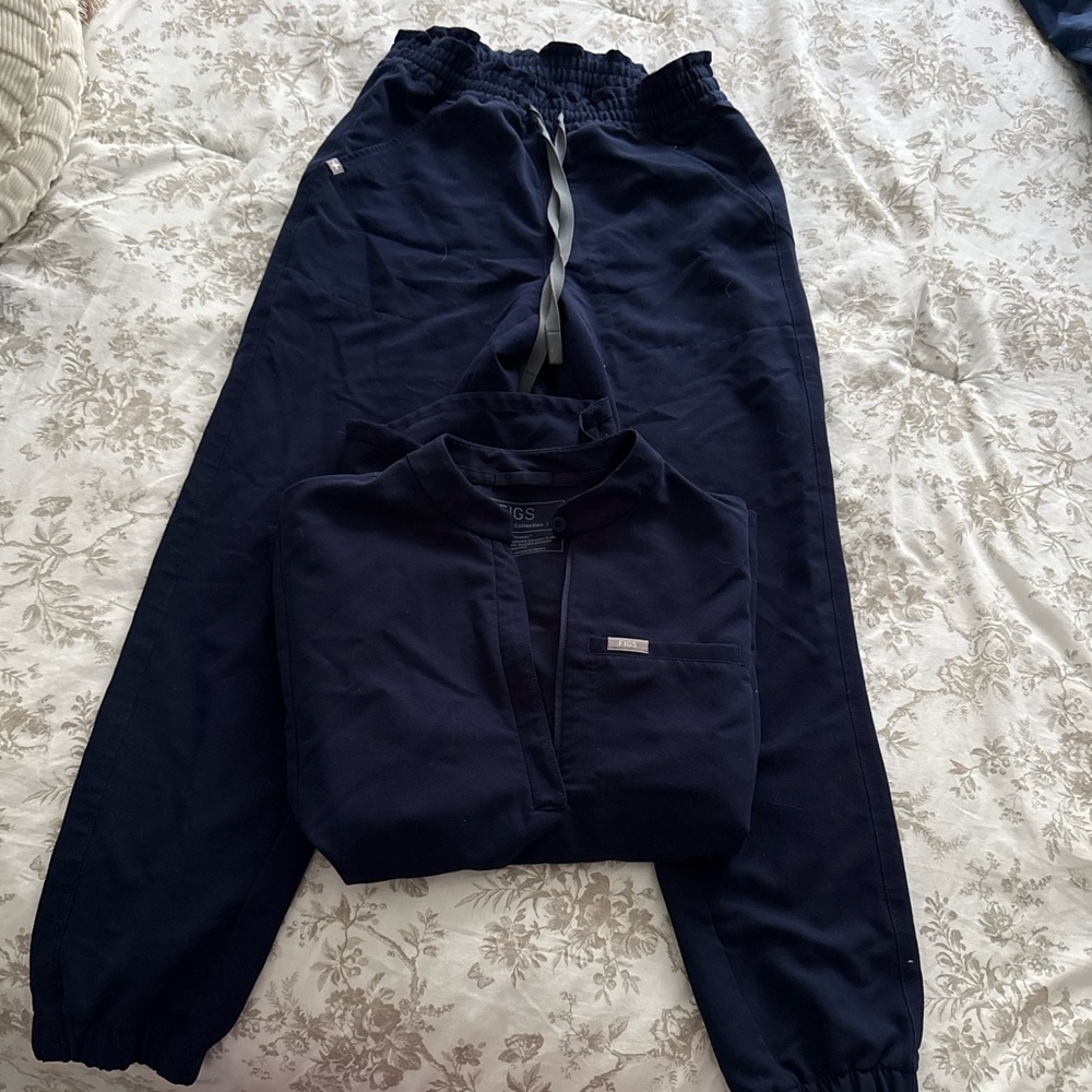 Navy Blue Figs Scrub Set